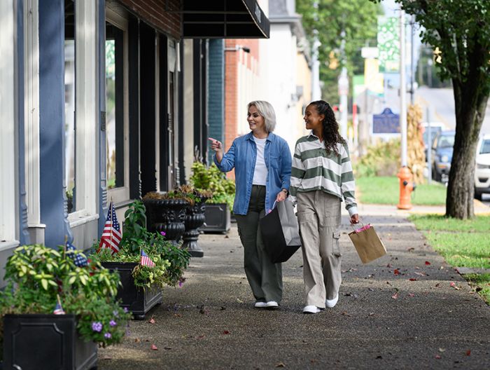 Downtown Corydon Indiana shoppers